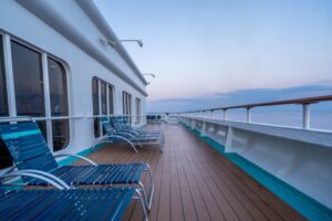 princess cruise ship lounge deck